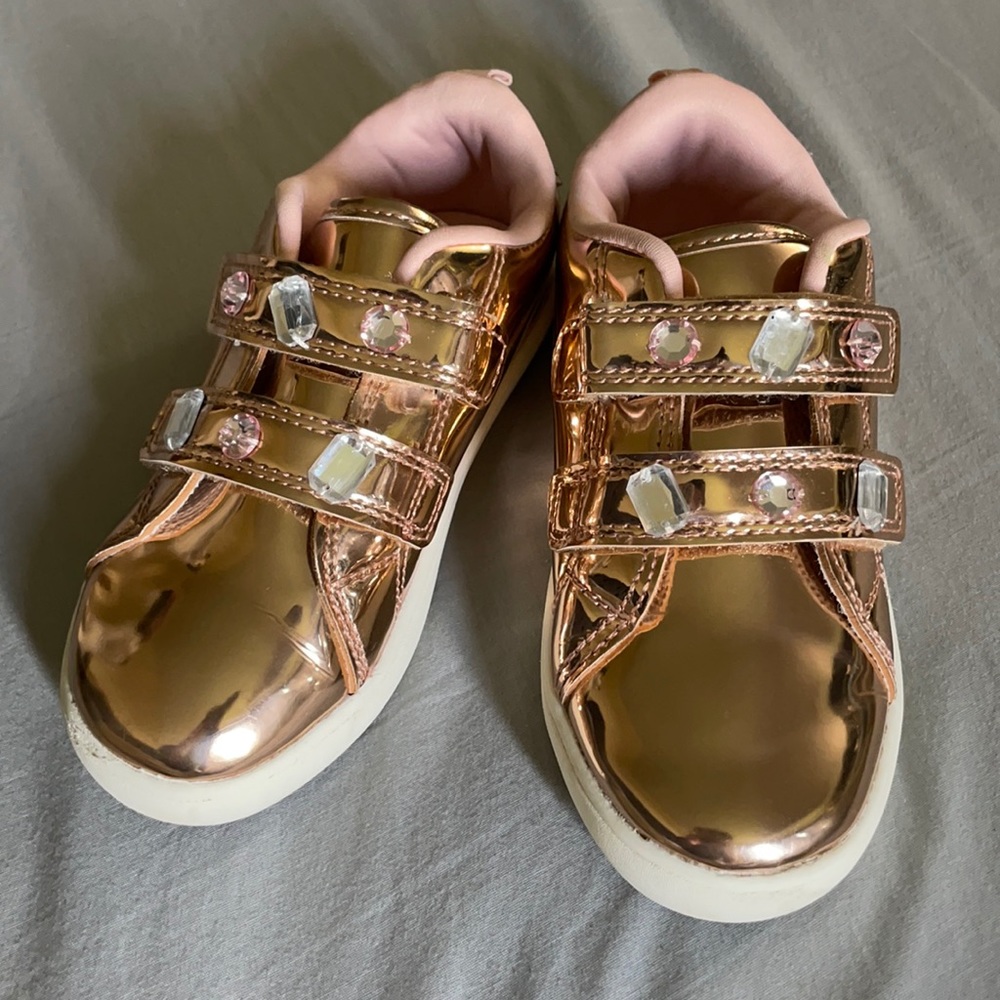 Rose Gold Pink Sneakers 🌸